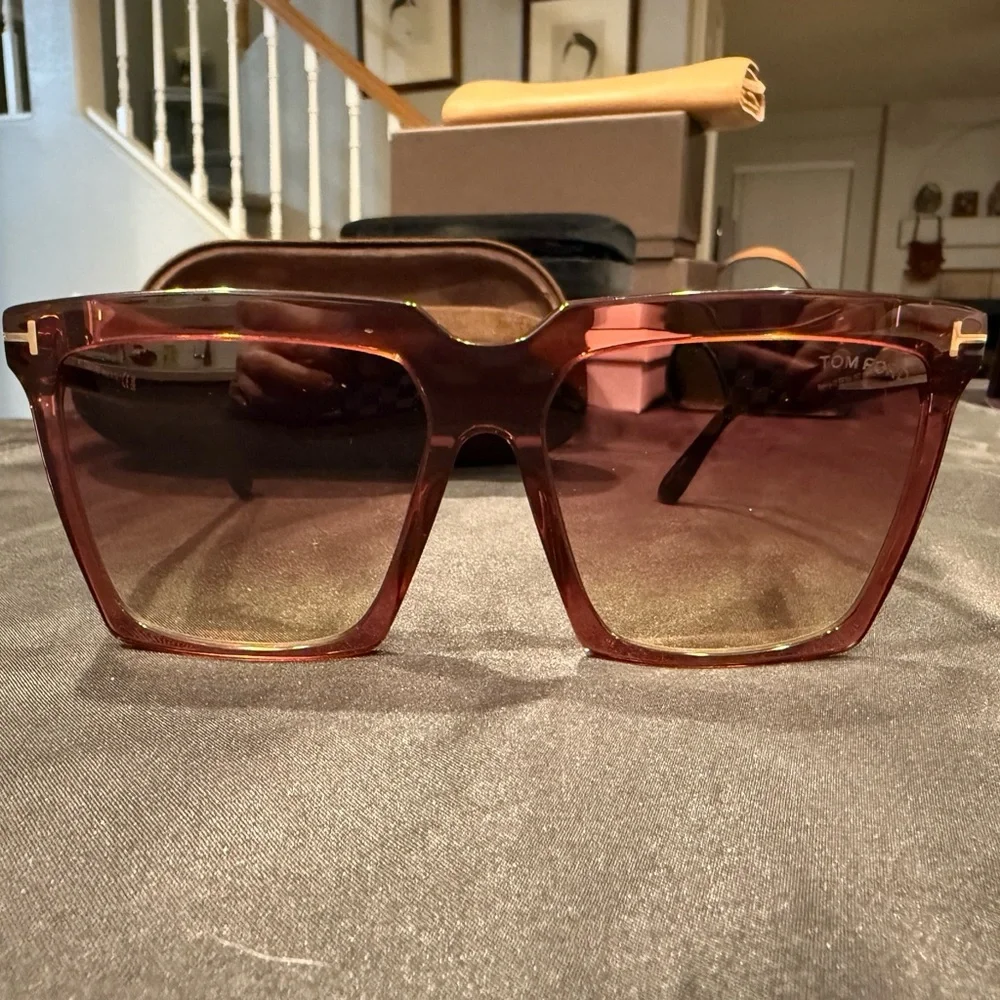 Tom Ford Sabrina-02 (FT0764) sunglasses with case and dusty - Picture 10 of 15